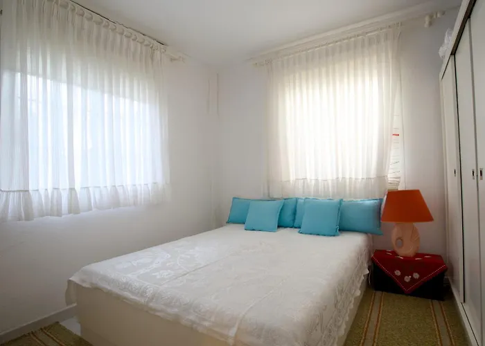 Nyaraló Almira On Trani αmmouda